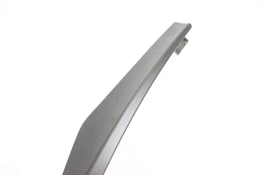 photo de FRONTVERKLEIDUNG OBEN PIAGGIO MP3 500 (2016 - 2018) - Hochauflösende Nahaufnahme