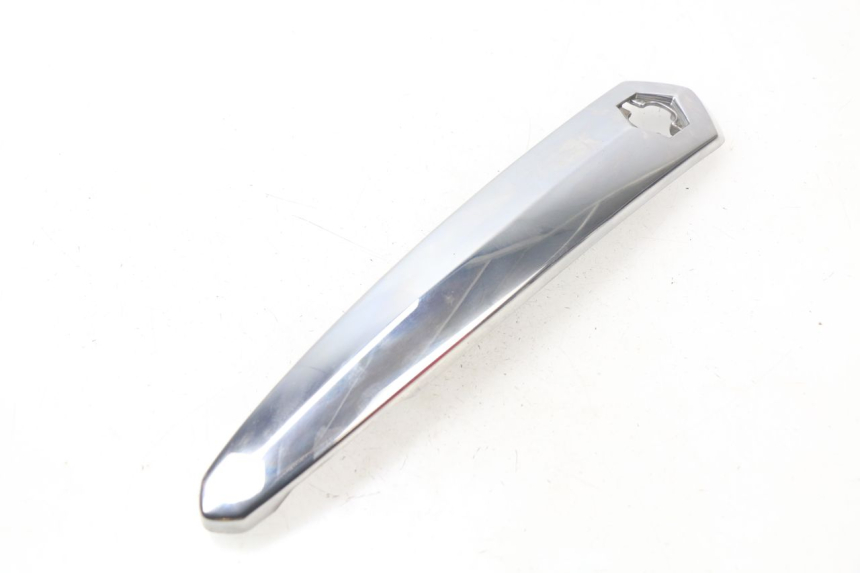 photo de FRONTVERKLEIDUNG OBEN PIAGGIO BEVERLY 500 (2003 - 2007)