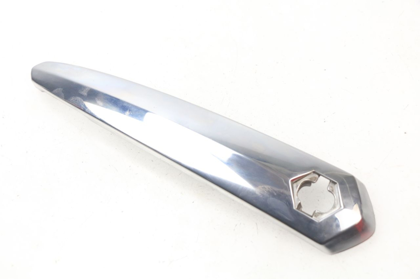 photo de FRONTVERKLEIDUNG OBEN PIAGGIO BEVERLY 500 (2003 - 2007)