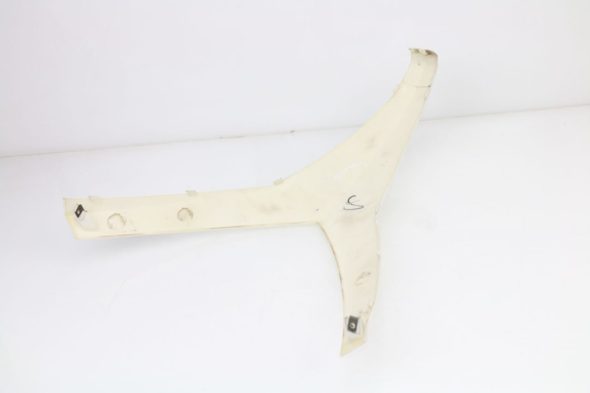 photo de FRONTVERKLEIDUNG OBEN RAZZO STEED 125 (2012 - 2018)