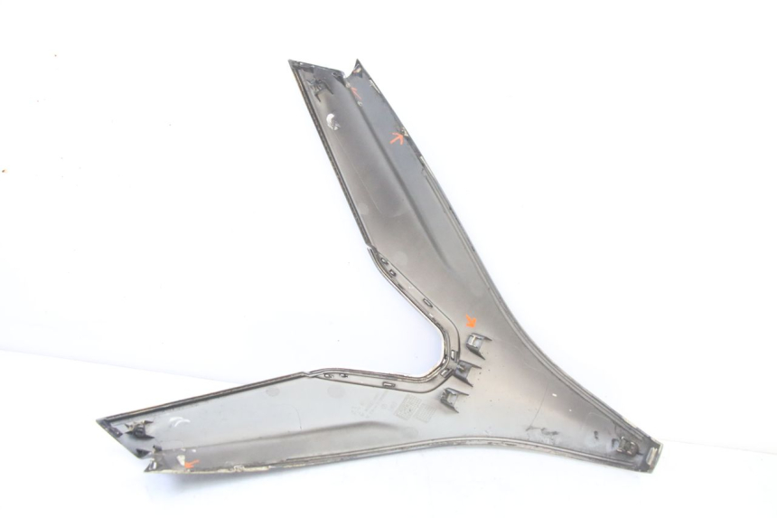 photo de FRONTVERKLEIDUNG OBEN PEUGEOT SATELIS 125 (2013 - 2018)