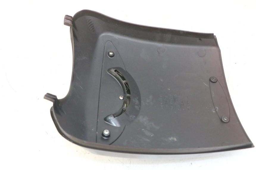 photo de FRONTVERKLEIDUNG OBEN APRILIA SCARABEO GT TOURING 125 (1999 - 2005)