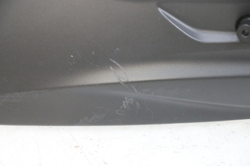 photo de FRONTVERKLEIDUNG OBEN YAMAHA TRICITY 300 (2020 - 2024) - Kennzeichnungen und Originalreferenzen