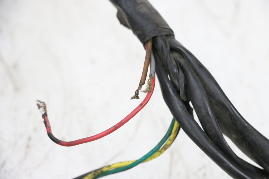 photo de KABELBAUM MBK BOOSTER SPIRIT NAKED 50 (2004 - 2017) - Zoom auf Gebrauchszustand