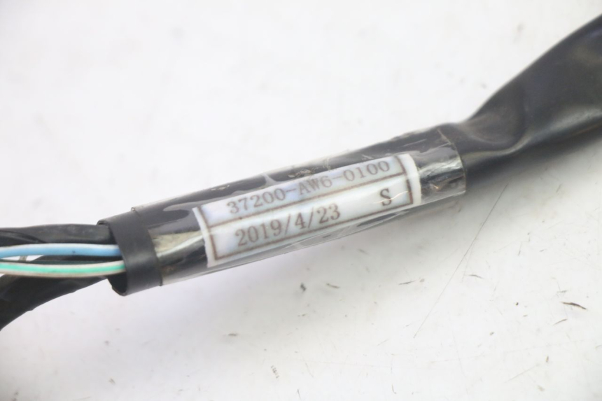 photo de TACHOMETERKABELBAUM SYM CROX 4T 50 (2016 - 2023) - Details der Befestigungspunkte