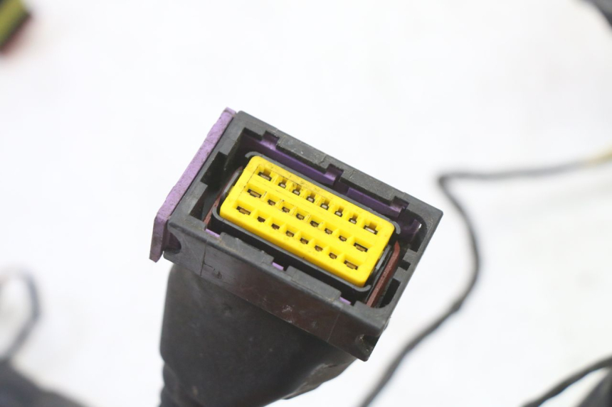 photo de KABELBAUM PIAGGIO MP3 RL 250 (2007 - 2010)
