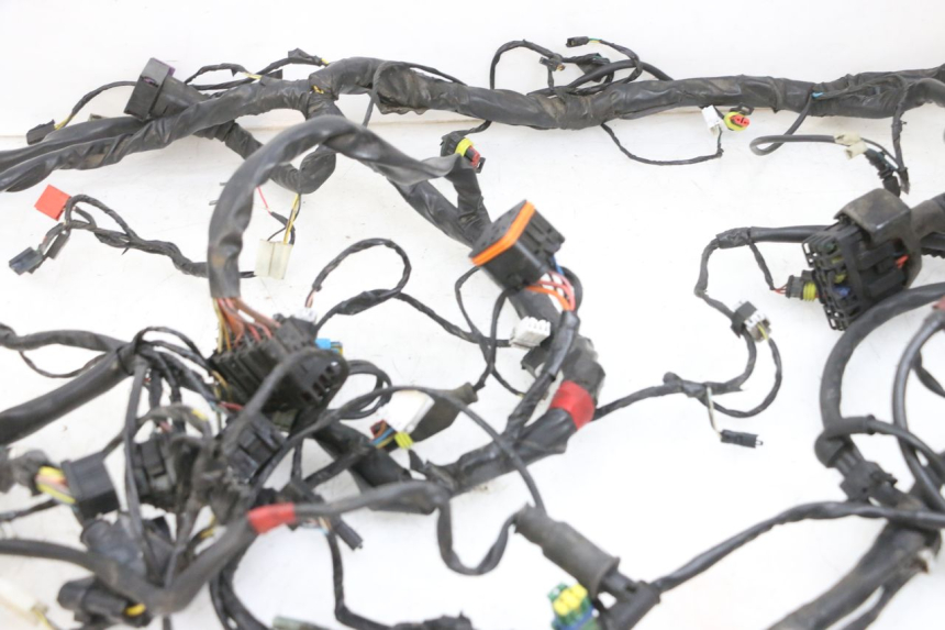 photo de KABELBAUM PIAGGIO MP3 RL 250 (2007 - 2010) - Charakteristische Merkmale