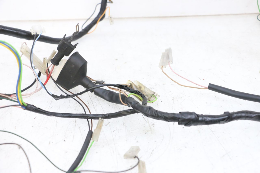 photo de KABELBAUM YAMAHA NEO'S NEOS 2T 50 (1998 - 2007) - Details der Befestigungspunkte