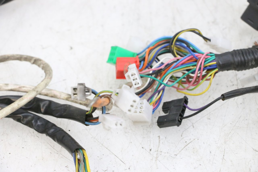 photo de KABELBAUM EFUN PUSA 1 - Oberflächenzustand und Material