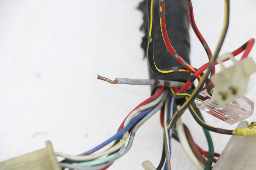 photo de KABELBAUM KAWASAKI ZR 7 750 (1999 - 2001) - Charakteristische Merkmale