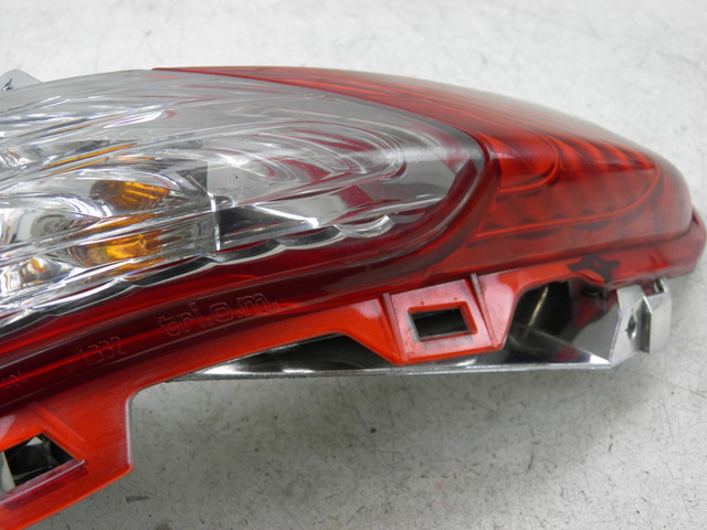 photo de RÜCKLICHT RECHTS HONDA FES S-WING SWING ABS 125 (2007 - 2015)