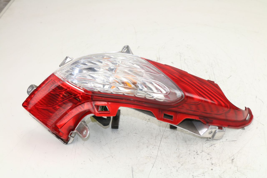 photo de RÜCKLICHT RECHTS HONDA FES S-WING SWING ABS 125 (2007 - 2015)