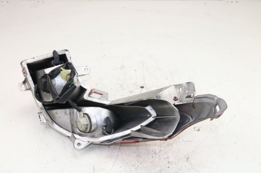 photo de RÜCKLICHT RECHTS HONDA FES S-WING SWING ABS 125 (2007 - 2015)