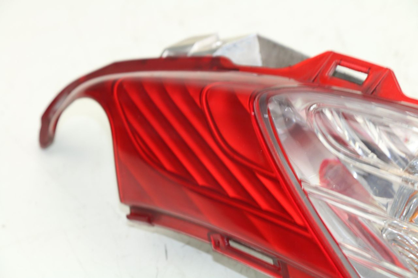 photo de RÜCKLICHT RECHTS HONDA FES S-WING SWING ABS 125 (2007 - 2015)