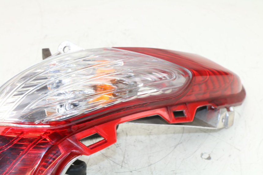 photo de RÜCKLICHT RECHTS HONDA FES S-WING SWING ABS 125 (2007 - 2015)