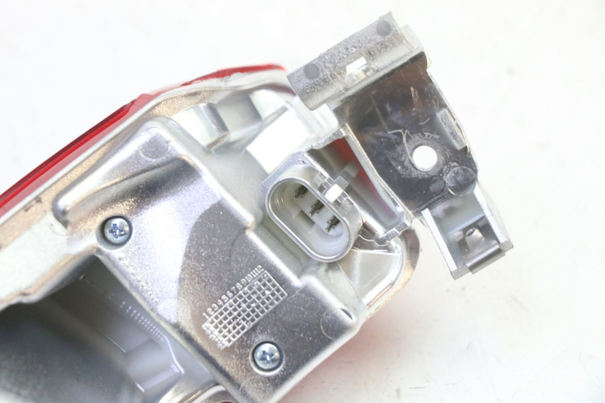 photo de RÜCKLICHT RECHTS PIAGGIO MP3 HPE 310 (2024 - 2025)