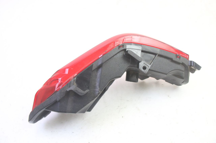 photo de RÜCKLICHT RECHTS PIAGGIO MP3 HPE 350 (2018 - 2020) - Technische Nahaufnahme