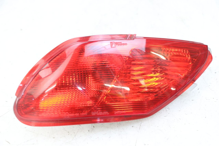 photo de RÜCKLICHT RECHTS PIAGGIO MP3 LT 300 (2010 - 2016)