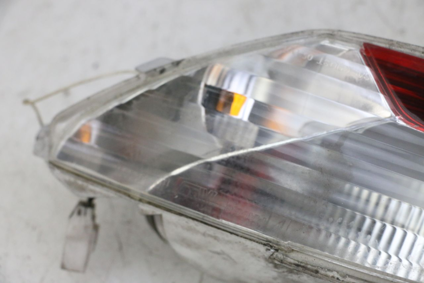 photo de RECHTES RÜCKLICHT PIAGGIO MP3 LT 400 (2007 - 2012)