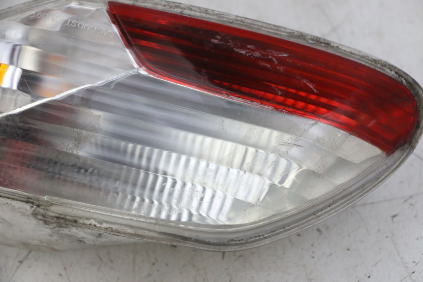 photo de RECHTES RÜCKLICHT PIAGGIO MP3 LT 400 (2007 - 2012)