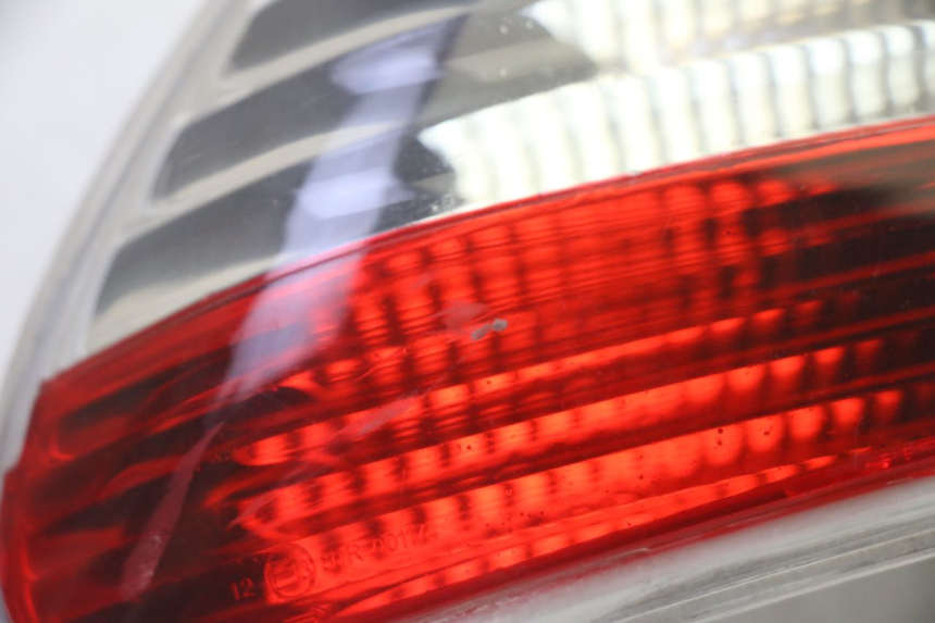 photo de RÜCKLICHT RECHTS PIAGGIO MP3 RL 250 (2007 - 2010)