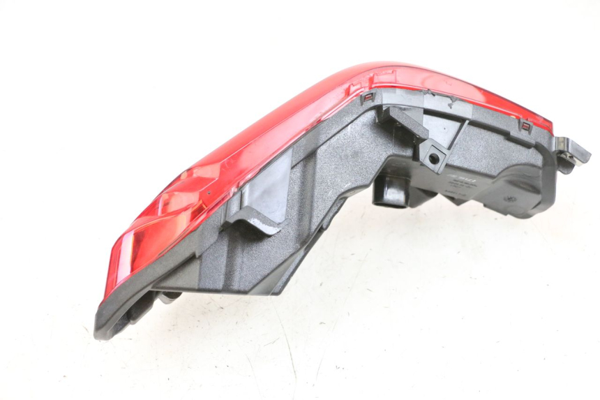 photo de RÜCKLICHT RECHTS PIAGGIO MP3 500 (2016 - 2018) - Weitere Ansicht des Artikels