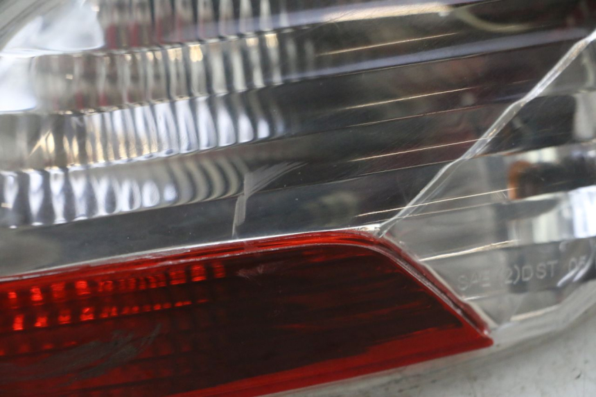 photo de RÜCKLICHT RECHTS PIAGGIO MP3 125 (2006 - 2014)