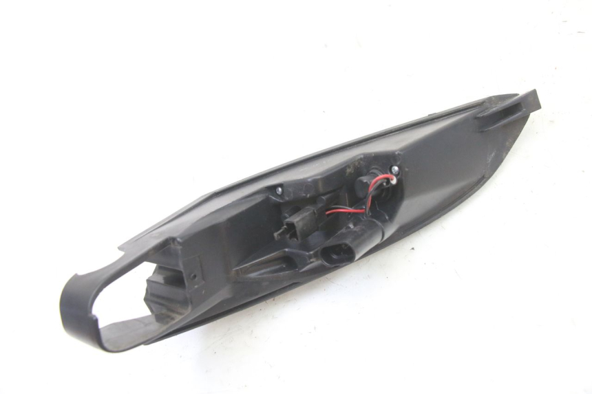 photo de RÜCKLICHT RECHTS PEUGEOT SATELIS 125 (2013 - 2018)