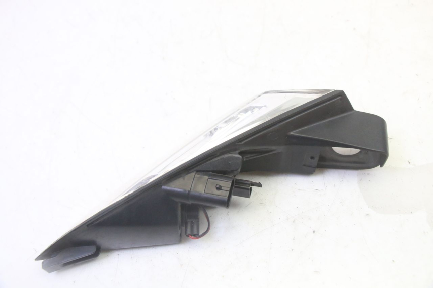 photo de RÜCKLICHT RECHTS PEUGEOT SATELIS 125 (2013 - 2018)