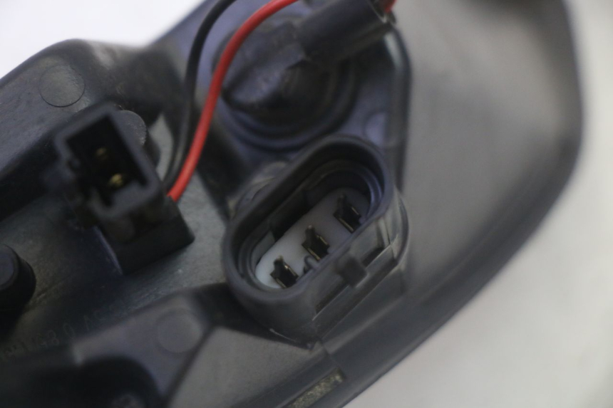 photo de RÜCKLICHT RECHTS PEUGEOT SATELIS 125 (2013 - 2018)