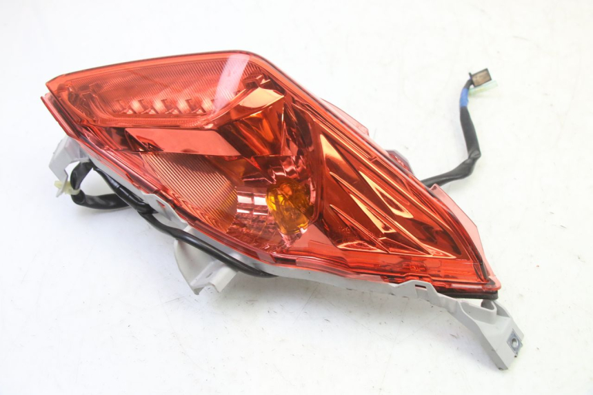 photo de RÜCKLICHT RECHTS YAMAHA XMAX X-MAX 125 (2021 - 2025)