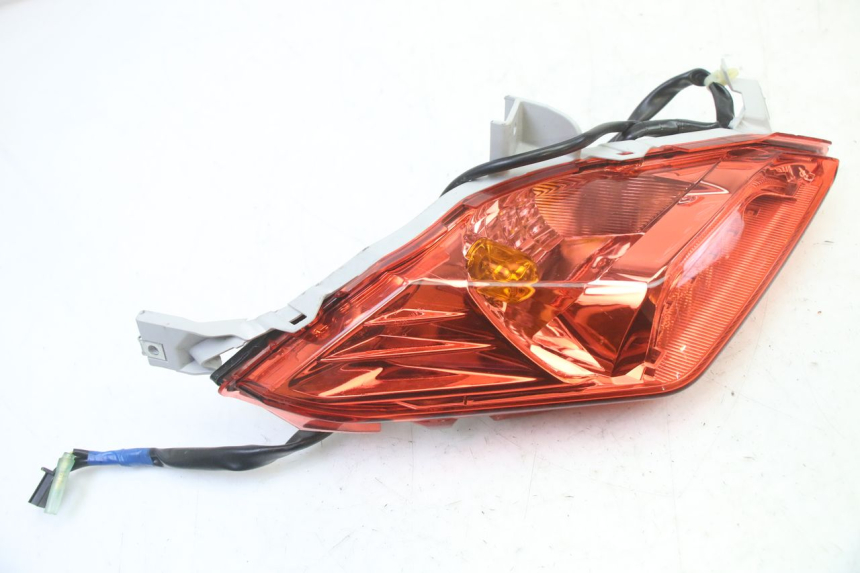 photo de RÜCKLICHT RECHTS YAMAHA XMAX X-MAX 125 (2021 - 2025)