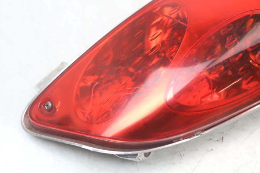 photo de RECHTES RÜCKLICHT YAMAHA XMAX X-MAX 125 (2006 - 2009)