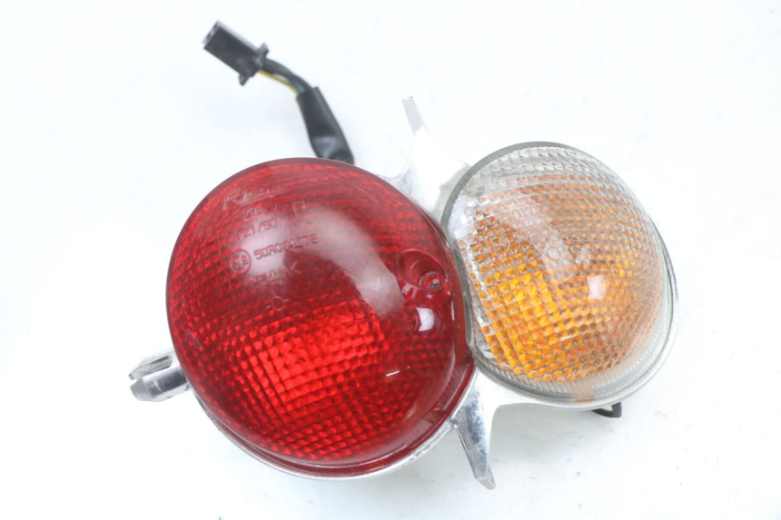 photo de RÜCKLICHT RECHTS YAMAHA YP MAJESTY 125 (2002 - 2006)