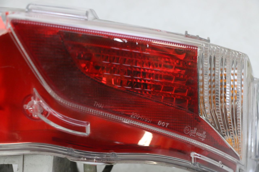 photo de RÜCKLICHT HONDA FORZA ABS 300 (2013 - 2019)