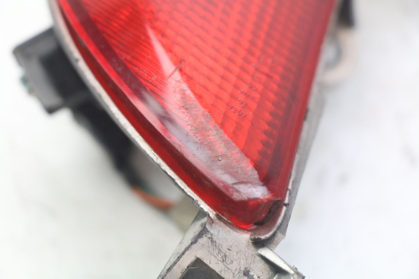 photo de LINKES RÜCKLICHT HONDA FES PANTHEON 2T 125 (1998 - 2002)