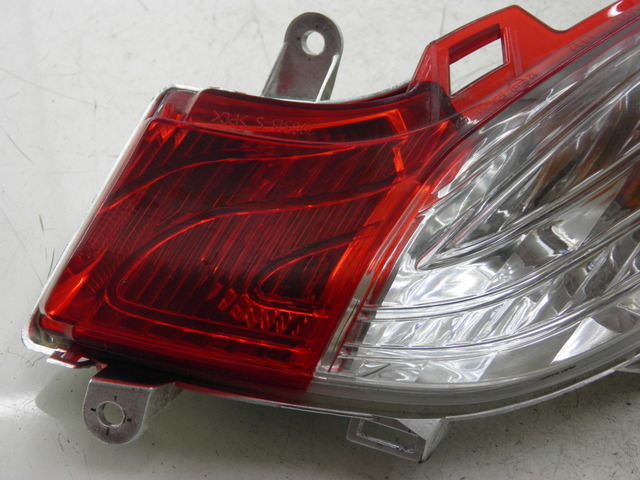 photo de RÜCKLICHT LINKS HONDA FES S-WING SWING 125 (2007 - 2015)