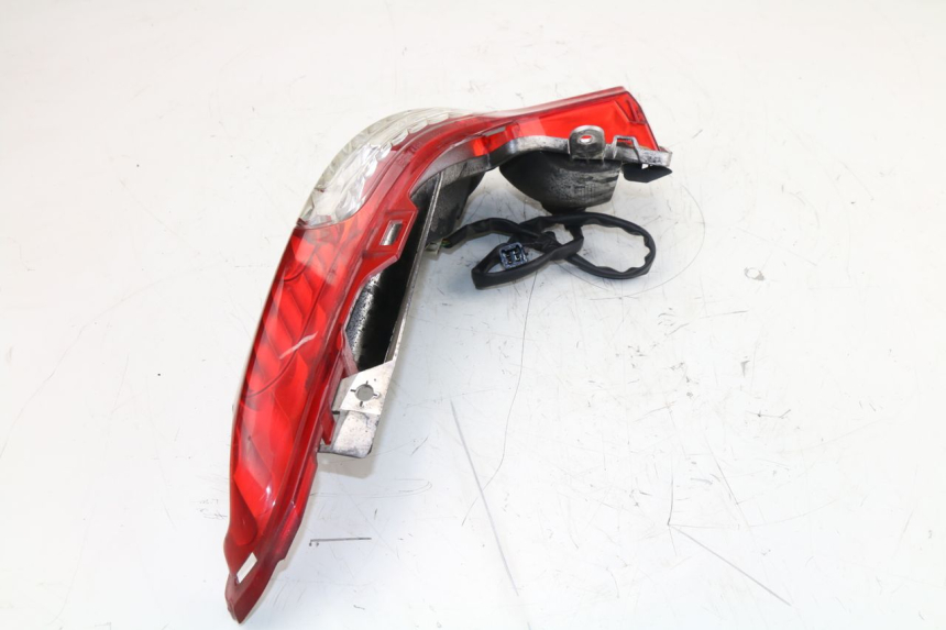 photo de RÜCKLICHT LINKS HONDA FES S-WING SWING 125 (2007 - 2015)