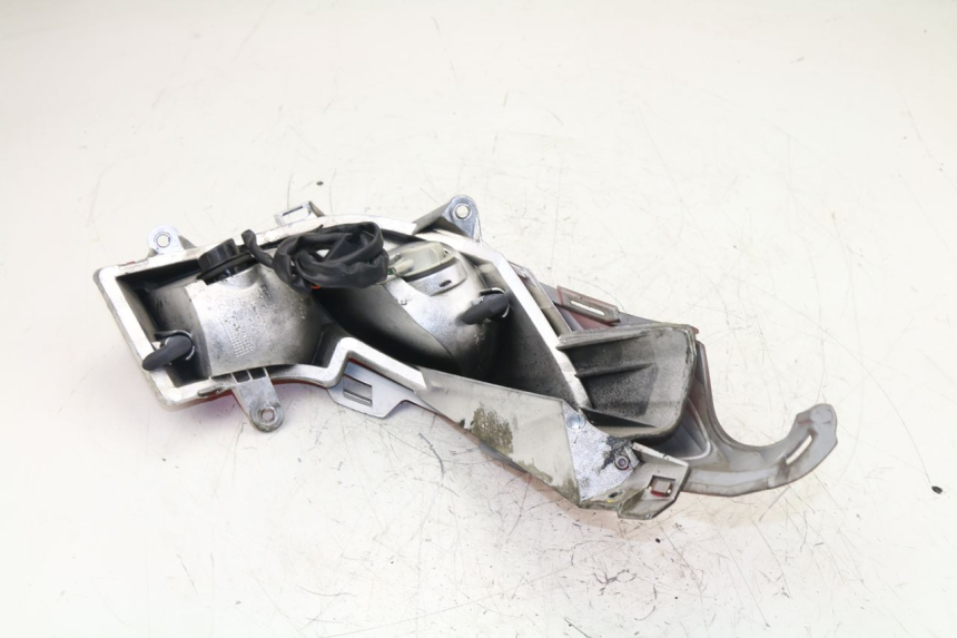 photo de RÜCKLICHT LINKS HONDA FES S-WING SWING 125 (2007 - 2015)