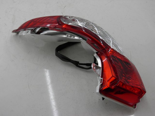 photo de RÜCKLICHT LINKS HONDA FES S-WING SWING 125 (2007 - 2015)