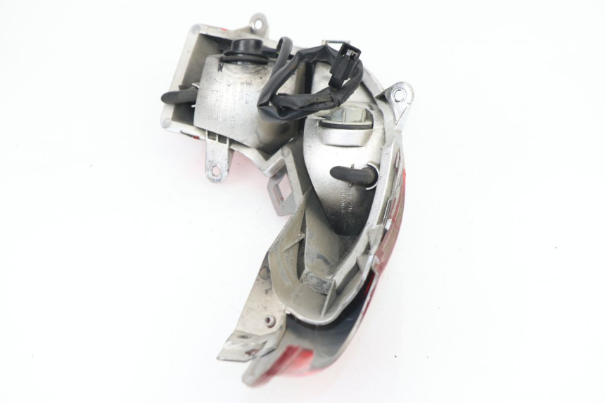 photo de RÜCKLICHT LINKS HONDA FES S-WING SWING ABS 125 (2007 - 2015)