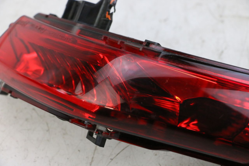 photo de RÜCKLICHT LINKS PIAGGIO MP3 500 (2014 - 2016)