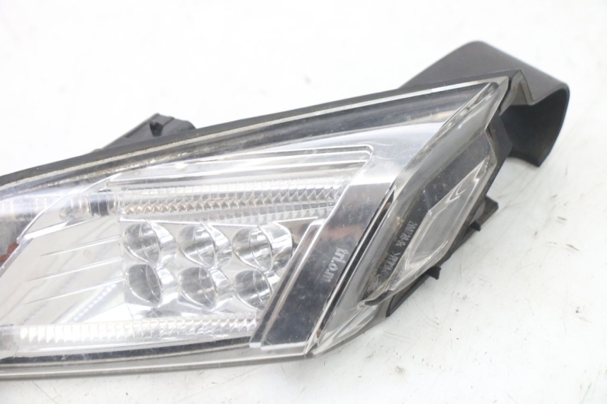 photo de RÜCKLICHT LINKS PEUGEOT SATELIS 125 (2013 - 2018)