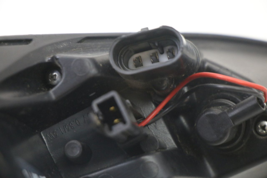 photo de RÜCKLICHT LINKS PEUGEOT SATELIS 125 (2013 - 2018)
