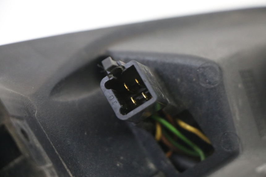 photo de LINKES RÜCKLICHT PEUGEOT SATELIS COMPRESSOR K15 125 (2006 - 2009)