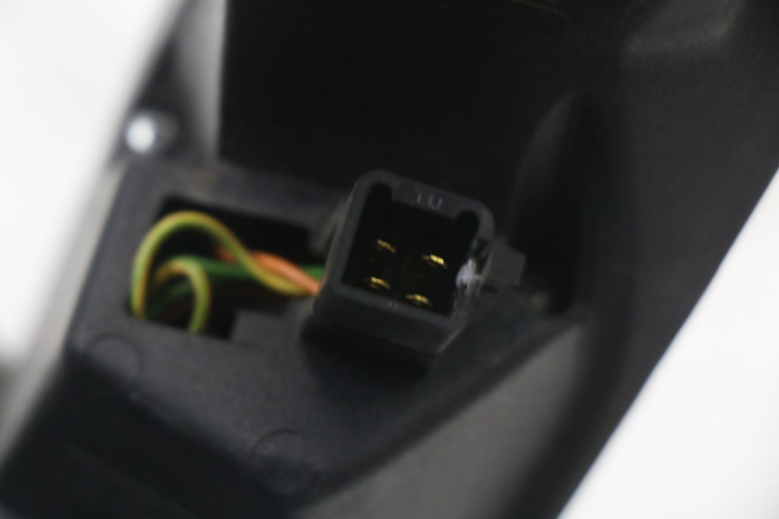 photo de LINKES RÜCKLICHT PEUGEOT SATELIS 125 (2010 - 2012)