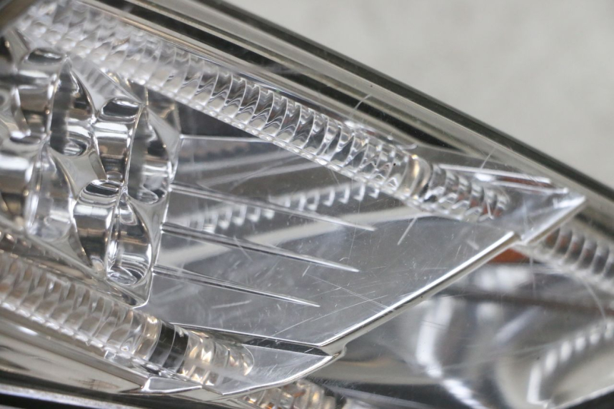 photo de RÜCKLICHT LINKS PEUGEOT SATELIS 125 (2013 - 2018)