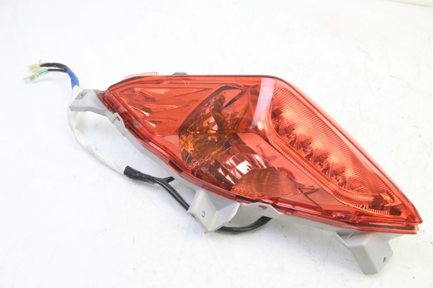 photo de RÜCKLICHT LINKS YAMAHA XMAX X-MAX 125 (2021 - 2025)