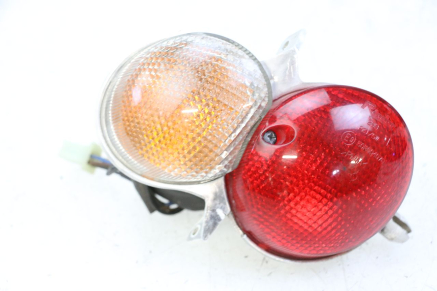 photo de RÜCKLICHT LINKS YAMAHA YP MAJESTY 125 (2002 - 2006)