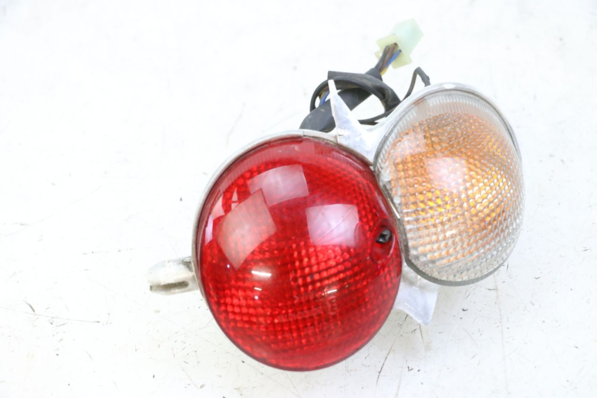 photo de RÜCKLICHT LINKS YAMAHA YP MAJESTY 125 (2002 - 2006)